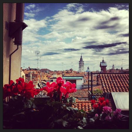 Lion Rooftop Apartments Venice Novita' Luaran gambar