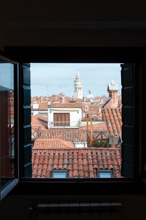 Lion Rooftop Apartments Venice Novita' Luaran gambar